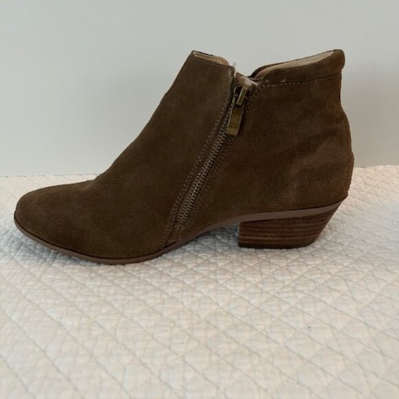 Green (Army green) suede bootie - Picture 3 of 9